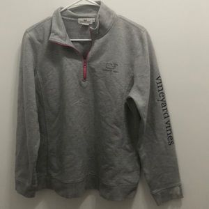 Vineyard vines sweatshirt